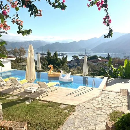 Casa de hóspedes Gala 4*